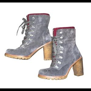 UGG Gray suede booties